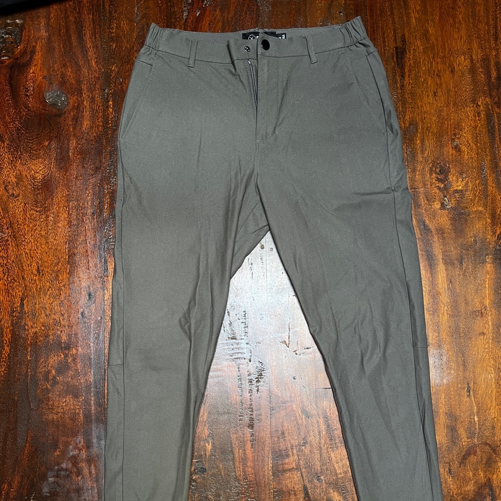 Cuts Clothing Sage Green Mens Athletic Jogger Pants Medium